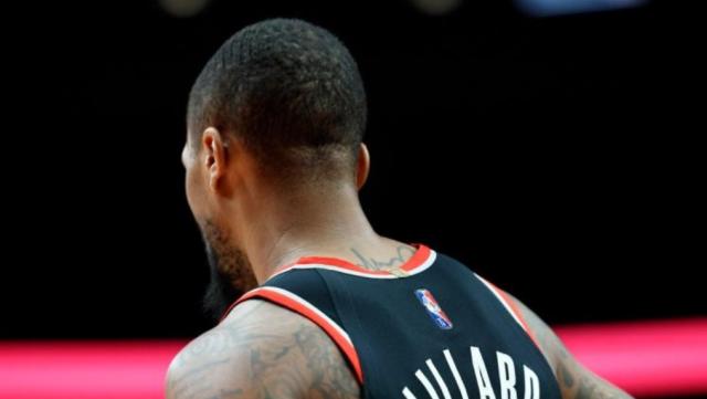 BOB半岛平台-最后3分钟1分未得 利拉德表现低迷开拓者败走印城